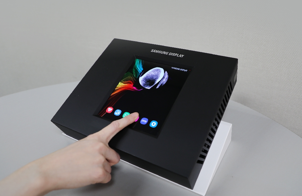 [SID Display Week 2023] Sensor OLED Display