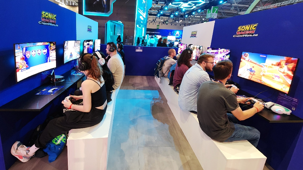 Samsung Display Showcases QD-OLED Experience Zone in Partnership with SEGA at Gamescom 2025
