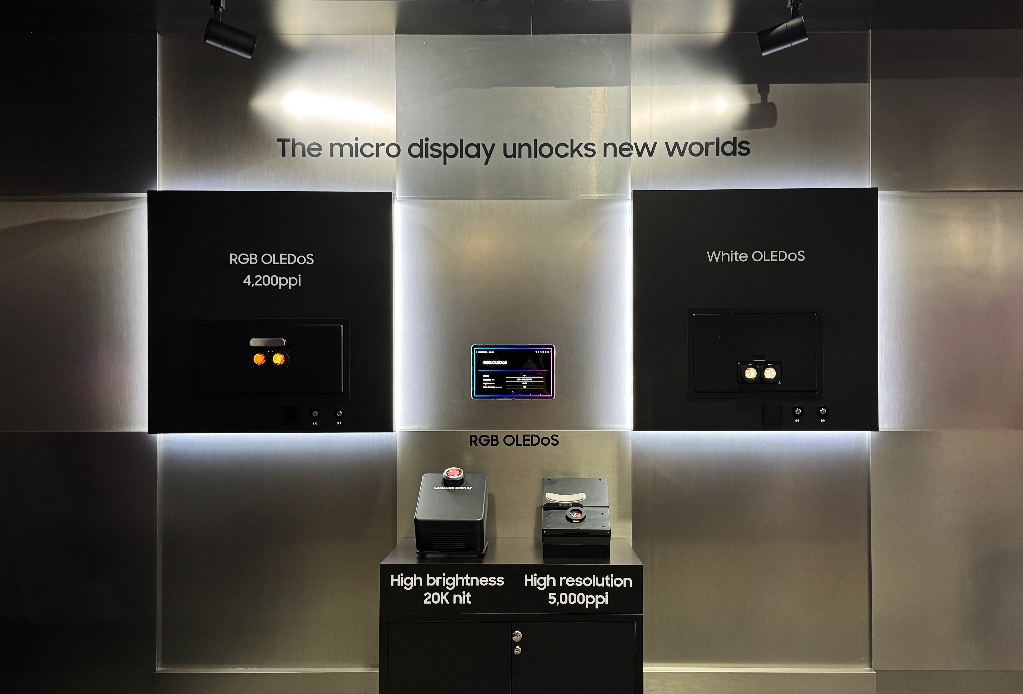 Samsung Display Showcases OLEDoS Leadership at AWE USA 2025