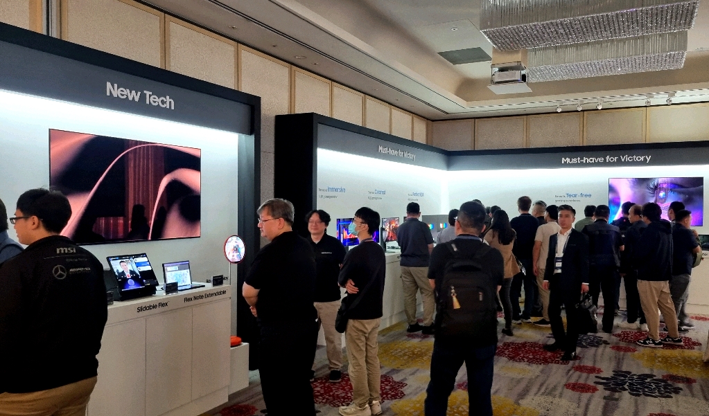 Samsung Display Highlights OLED Advantages for PCs in AI Era at IT Summit in Taipei